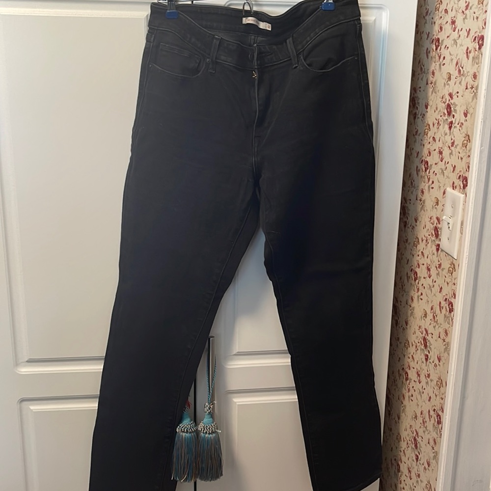 Levi’s black straight leg jeans size 12